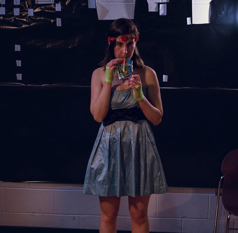 Hallie (Nicole Winthrop)