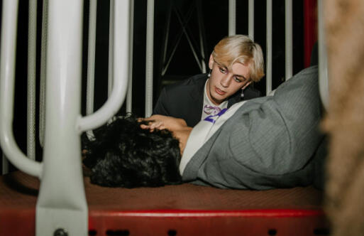 Models: Leo Kupferberg, Rafee Mirza